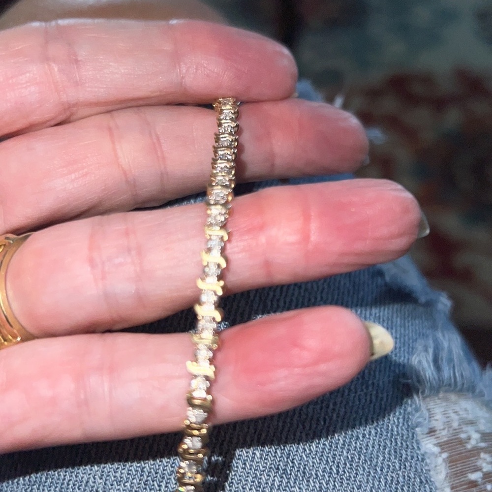14kt yellow gold tennis bracelet 1 1/2 to 2 carat small natural diamonds